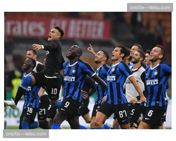 法国锋线豪华配置引争议 穆阿尼图拉姆状态波动仍获信任